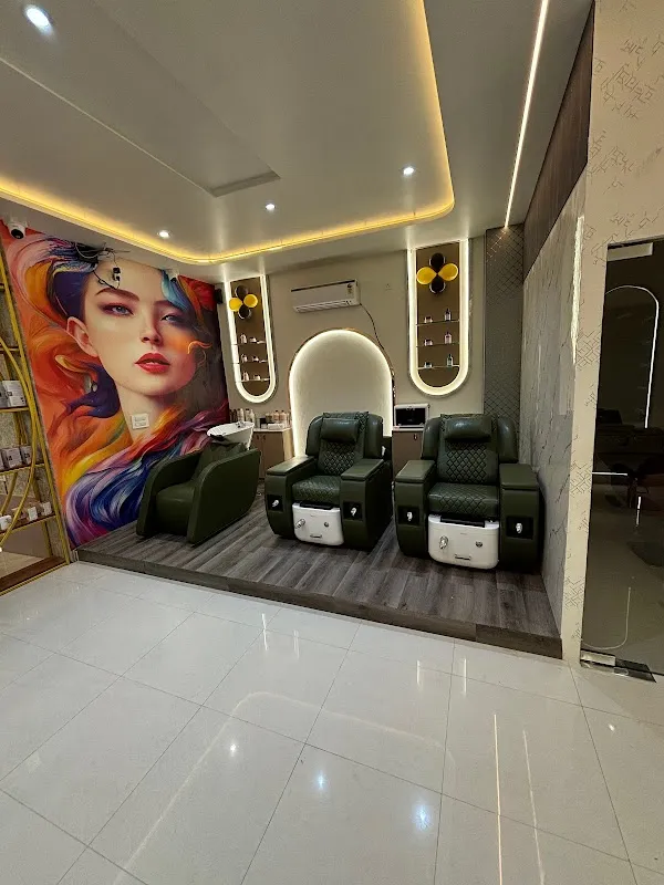 Glam & Gorgeous Luxury Unisex Salon