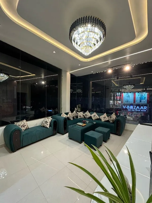 Glam & Gorgeous Luxury Unisex Salon