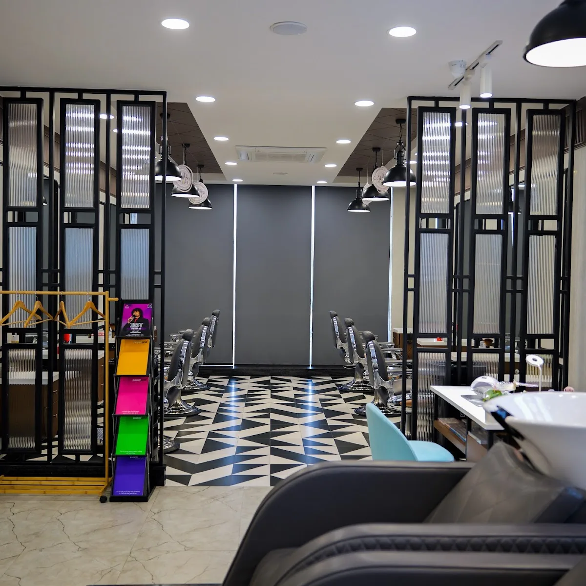 Hair Masters Luxury Salon - Best Salon in Faridabad