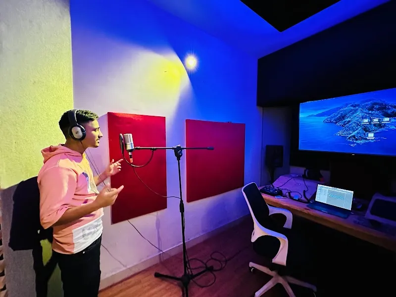 Hemant Sound Studio