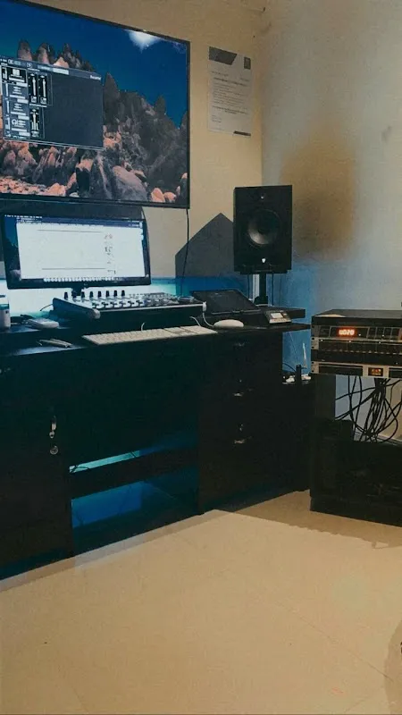 Hemant Sound Studio
