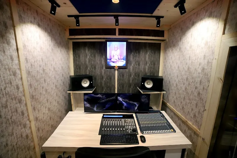 "D" STUDIO recording studio