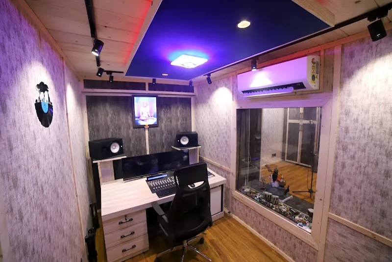 "D" STUDIO recording studio