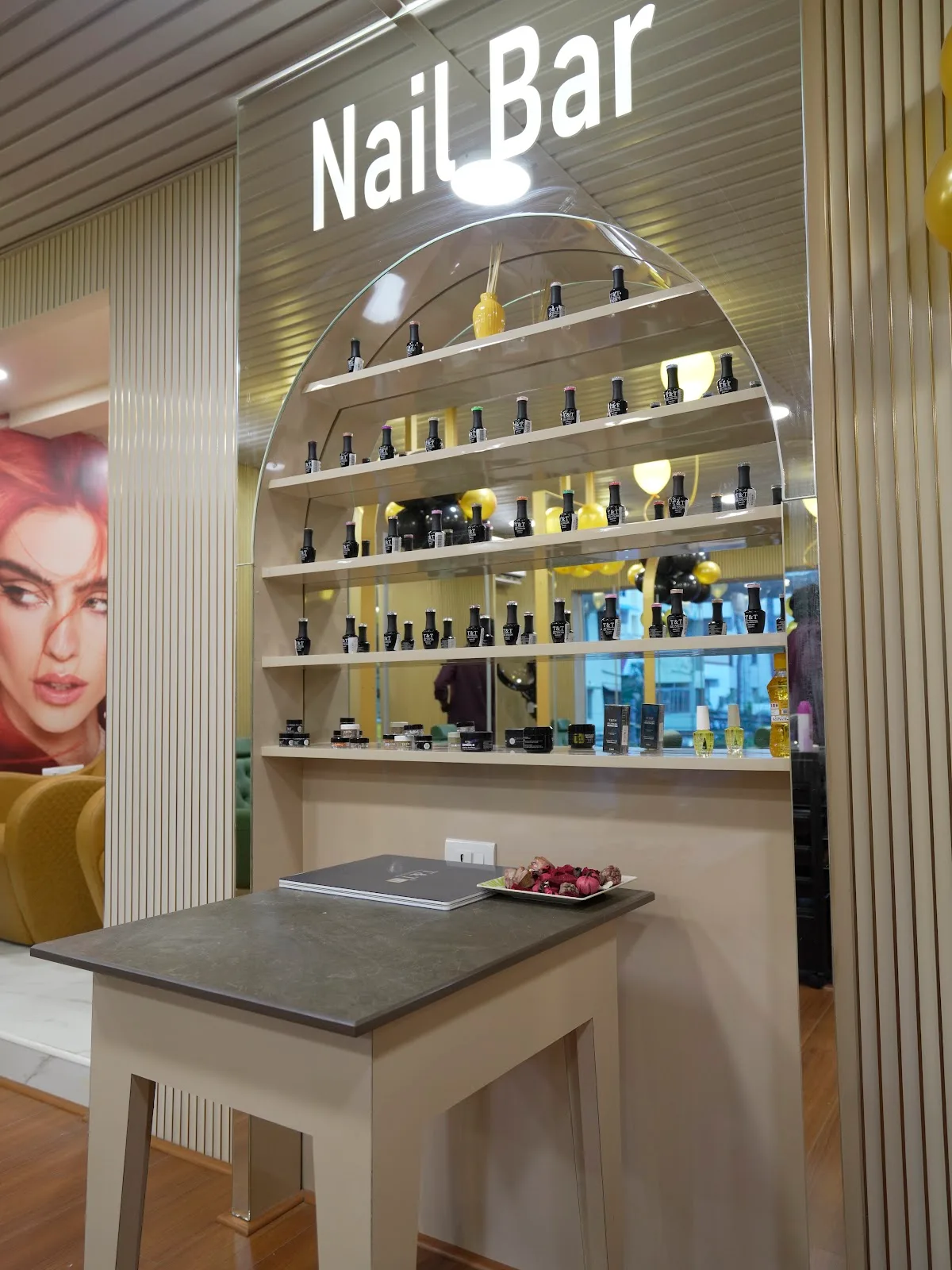 Essensuals by Toni&Guy Hairdressing, RA Puram