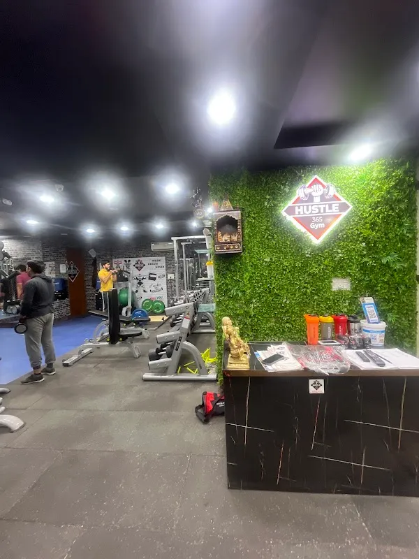 Hustle 365 gym