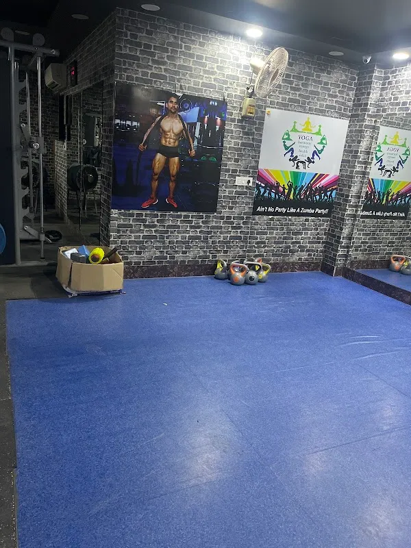 Hustle 365 gym