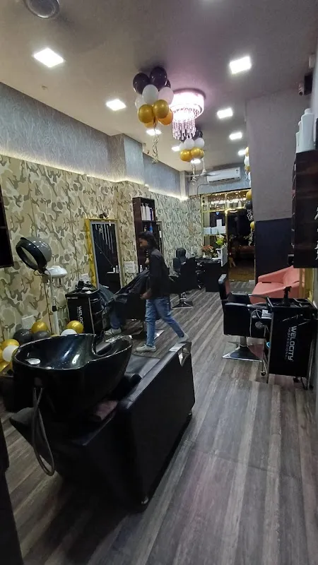 Luxeaura unisex salon | Beauty Salon in Thane | Makeup Artist in Thane | Nail Artist in Thane