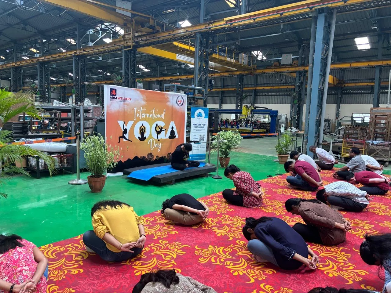 Niyamit Yog