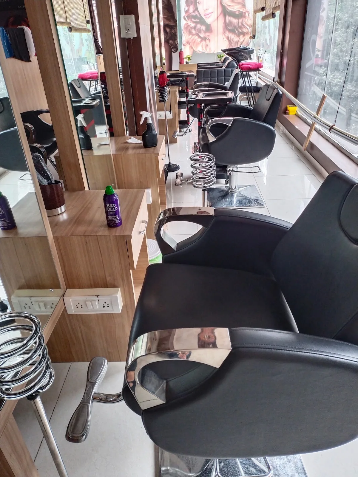Salon Pretty Curls Vijaynagar
