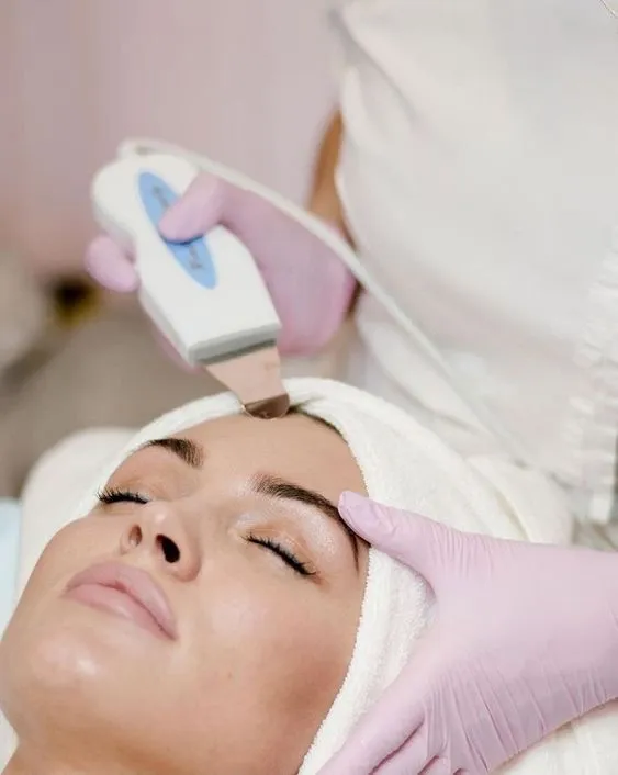 CRYSTAL BEAUTY SALON & SPA