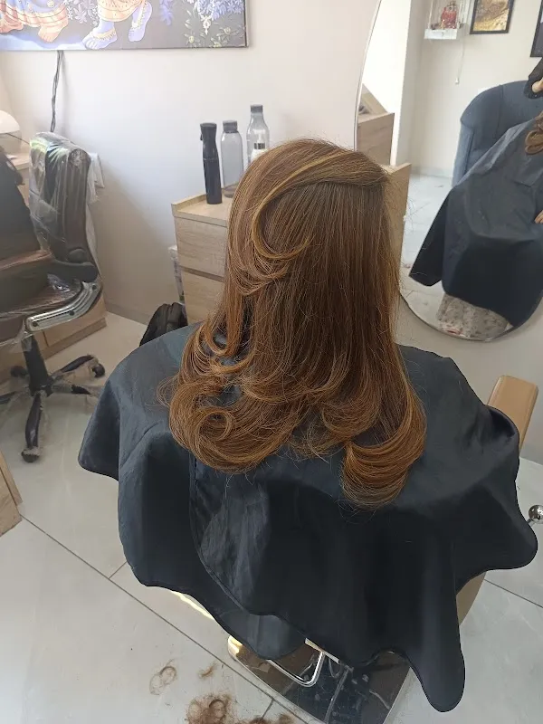 S&C Salon (Strawberries and Cigarettes)