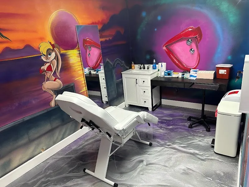 Heartbreakers Tattoo Shop