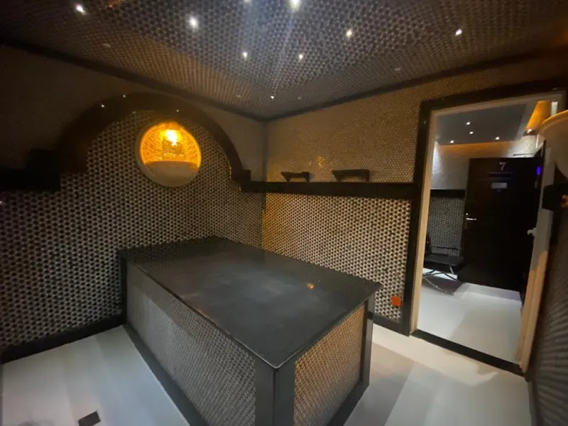 Heavens Thai Spa MG Road | B2B Spa Service | B2B Massage Parlour MG Road Gurgaon