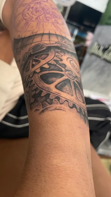 Alibaba Tattoos and Piercings Premium Tattoo Studio in Mumbai India