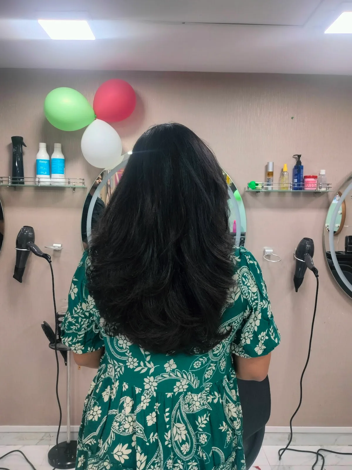 Glow Up Unisex Salon