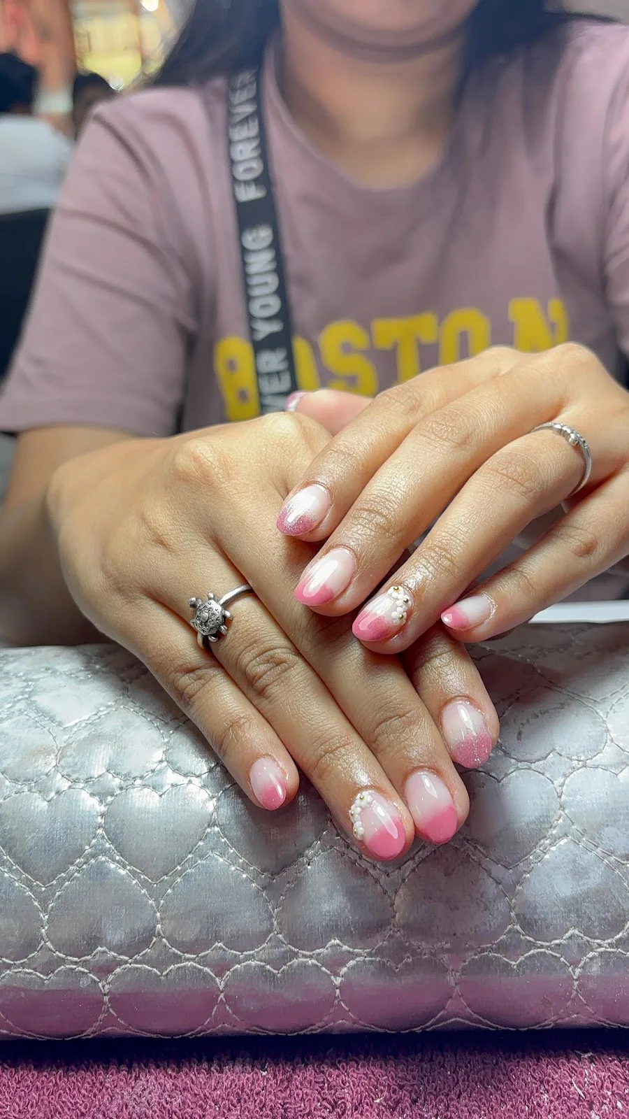 Glow Up Unisex Salon