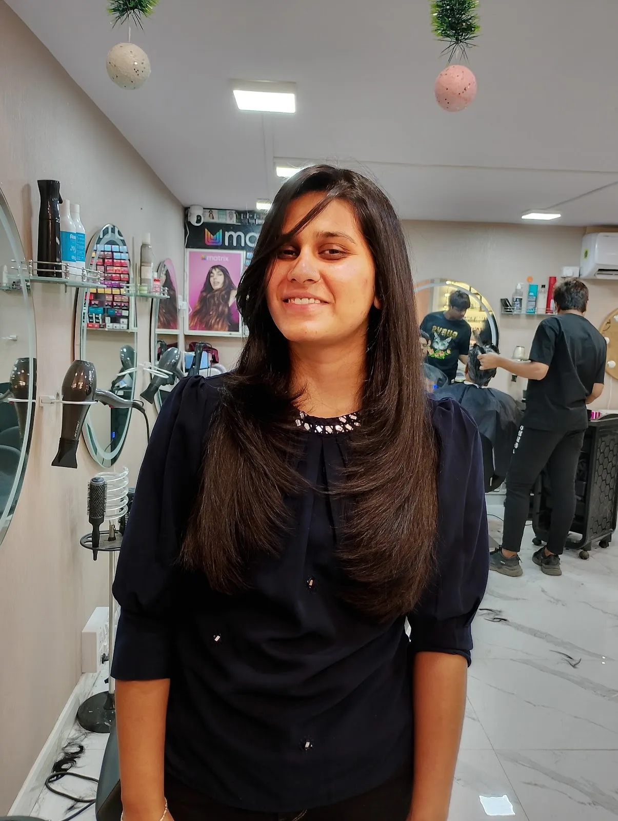 Glow Up Unisex Salon