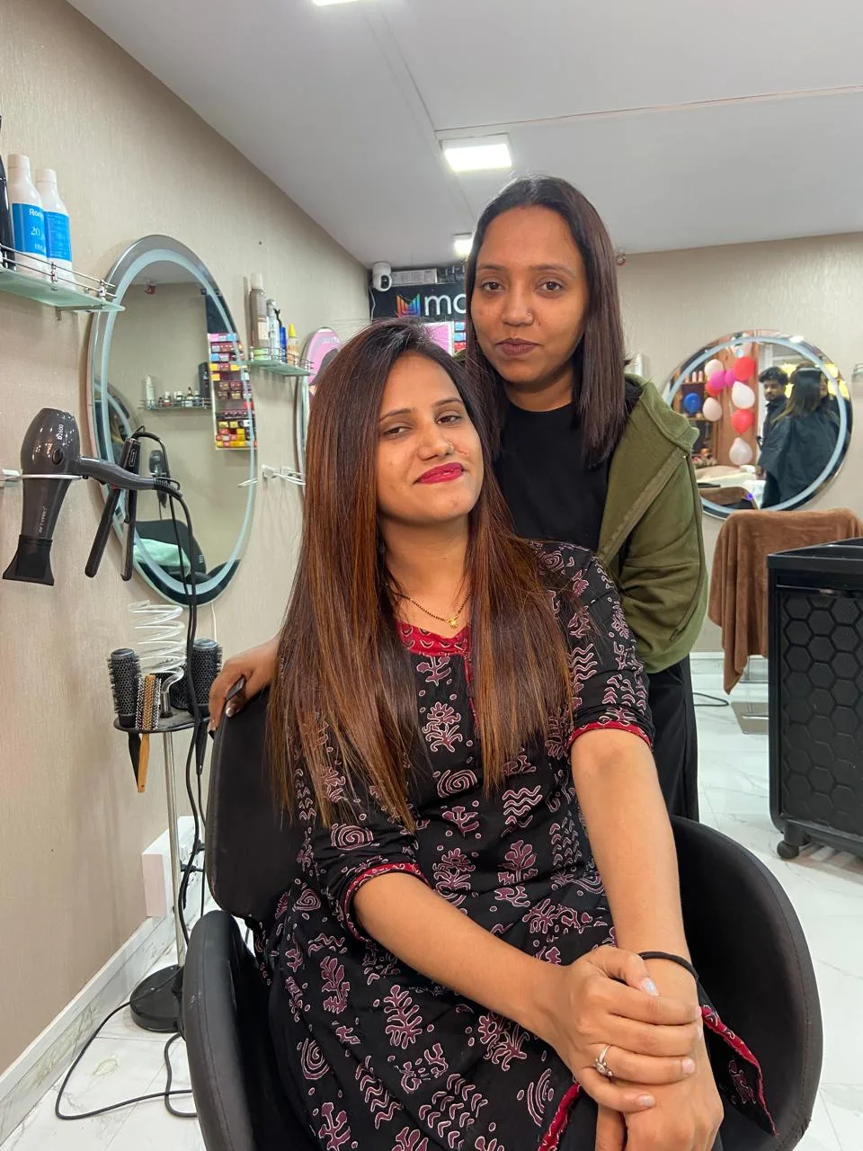 Glow Up Unisex Salon