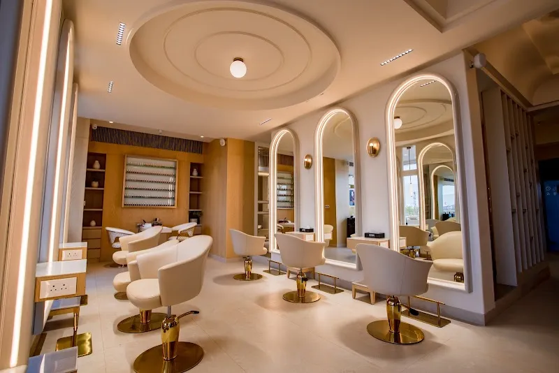 Looks Salon – Best Unisex Salon in Ranchi