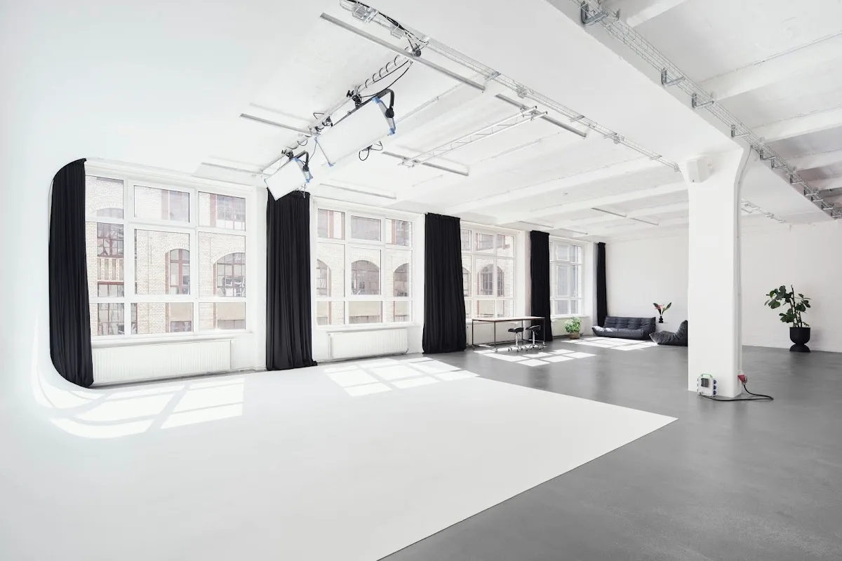 Studio Chérie - Rental studio in Berlin, Photo Studio & Production