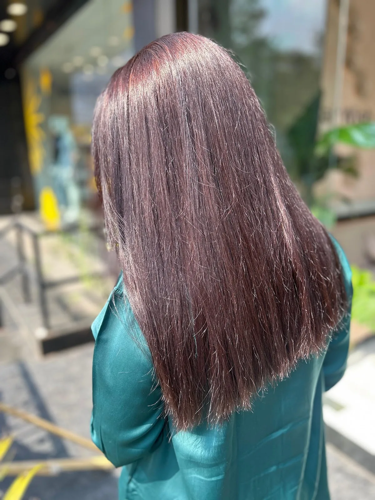 Niks International Salon, FC Road Branch