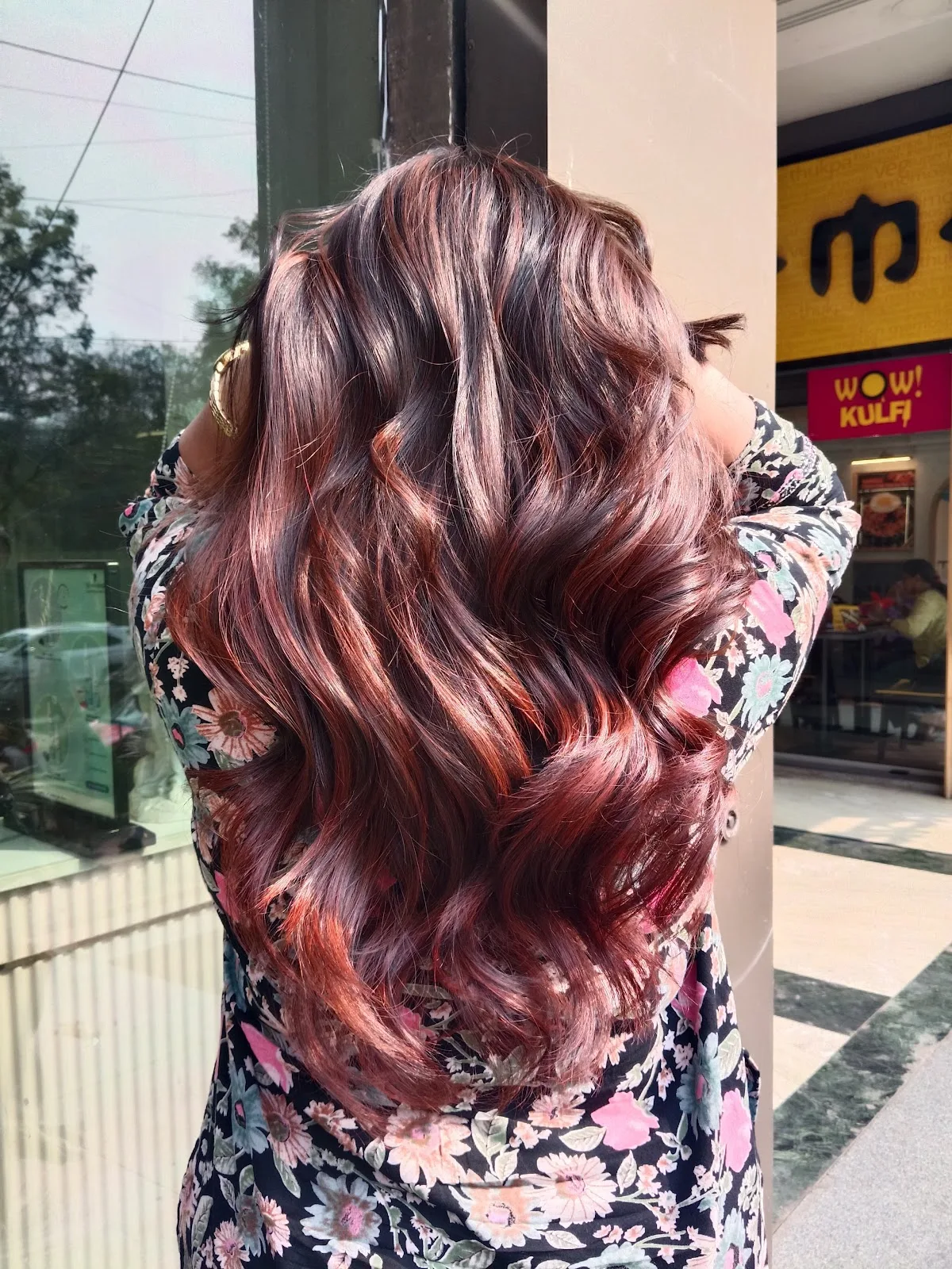 Niks International Salon, FC Road Branch