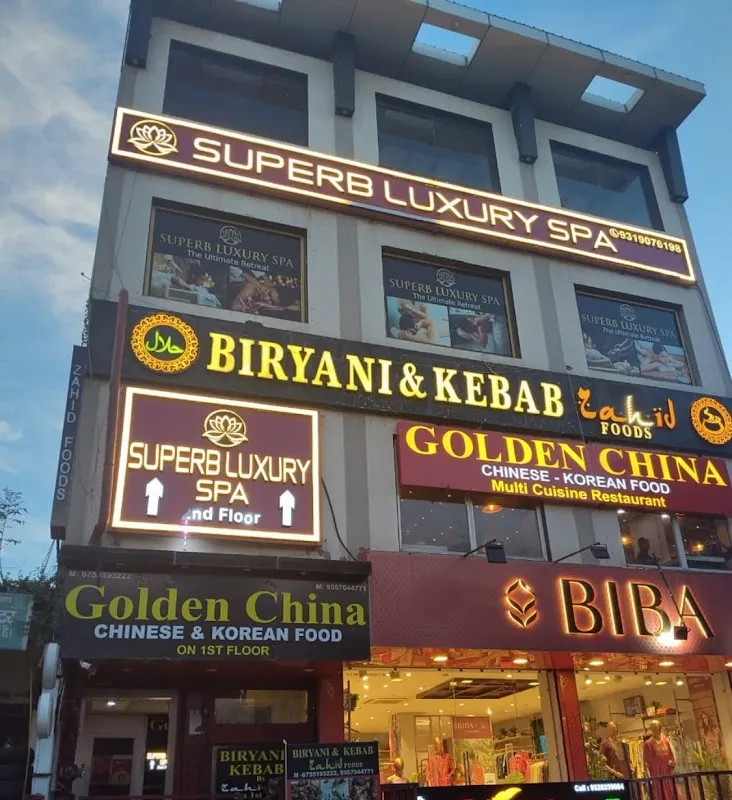 Superb Luxury Spa - Fatehabad Road ,Agra