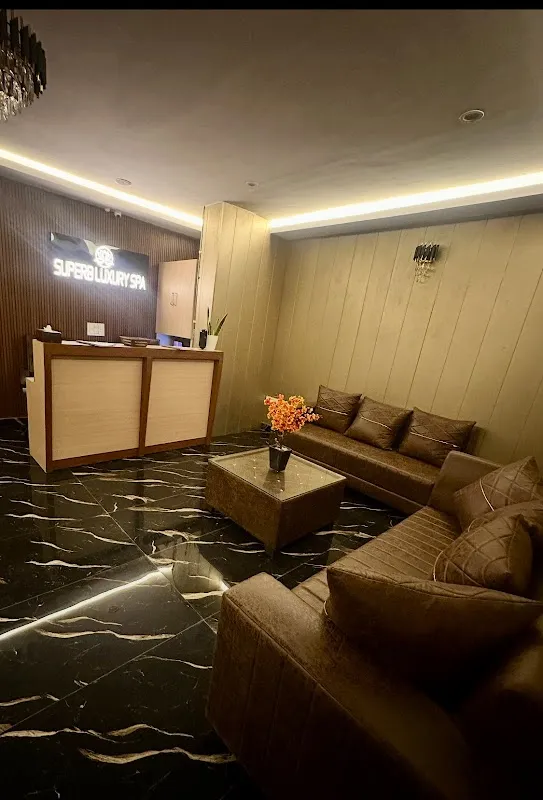 Superb Luxury Spa - Fatehabad Road ,Agra