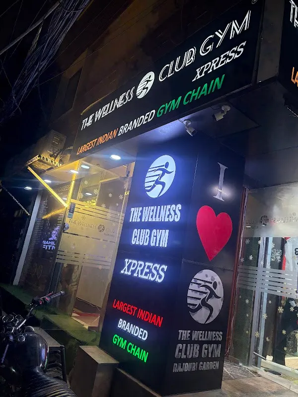 wellness club rajouri garden