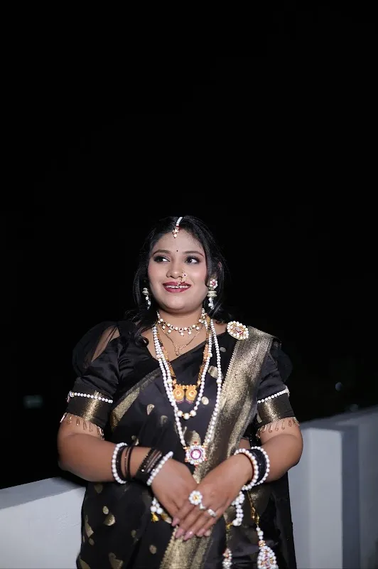 Om Make-up & Mehandi Rangoli Artist