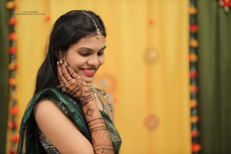 Om Make-up & Mehandi Rangoli Artist