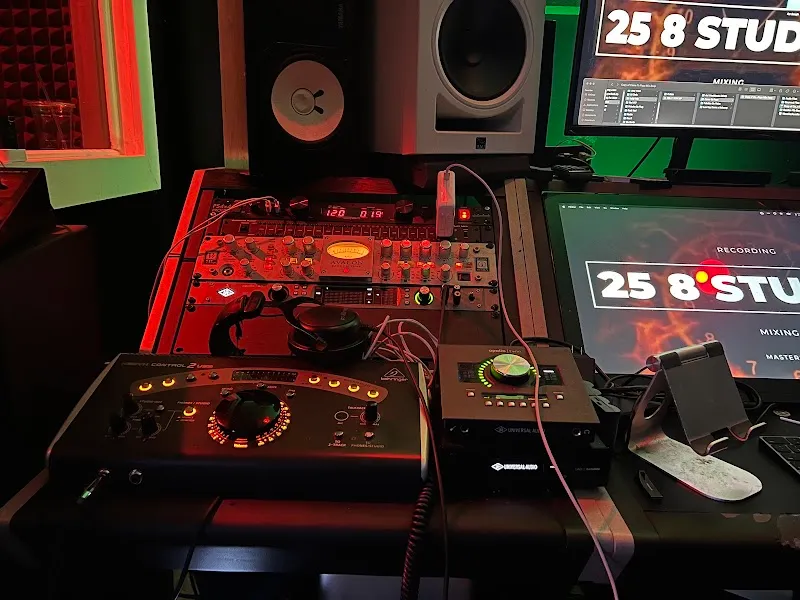 25 8 Studios