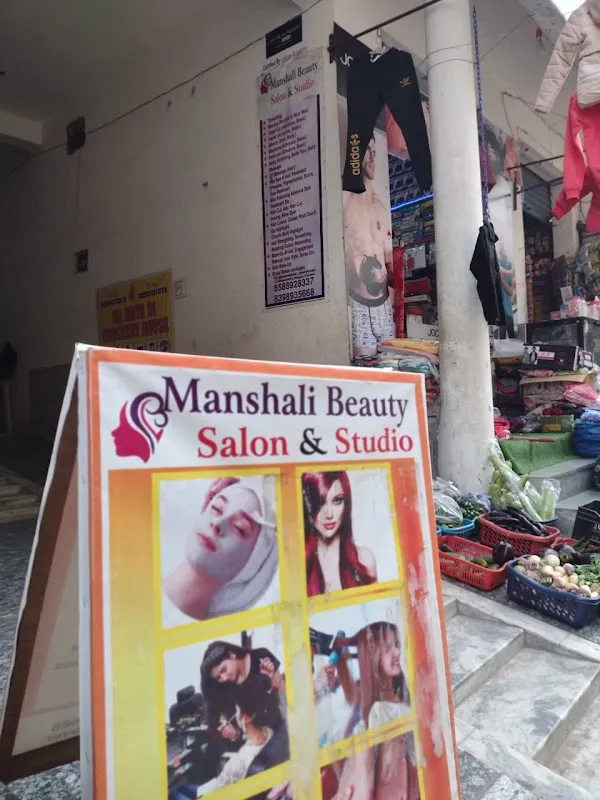 Manshali Beauty salon (certified from Lakme academy)