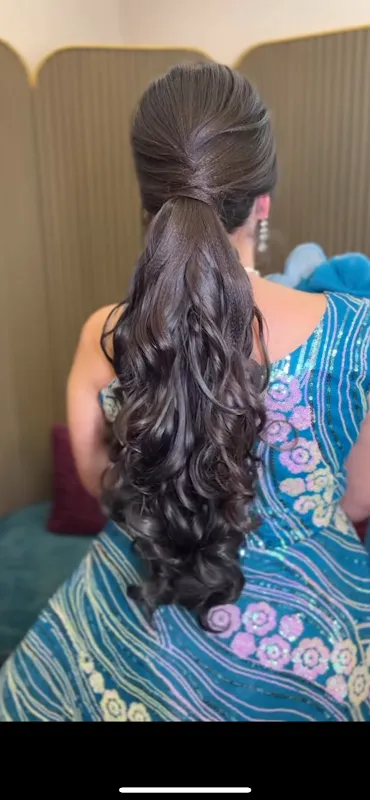 Manshali Beauty salon (certified from Lakme academy)