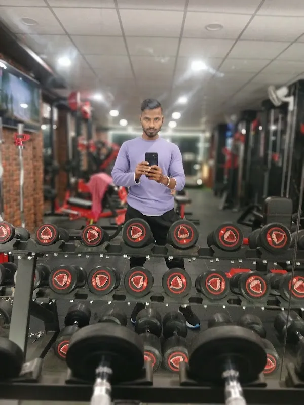 Pumping Iron Gym