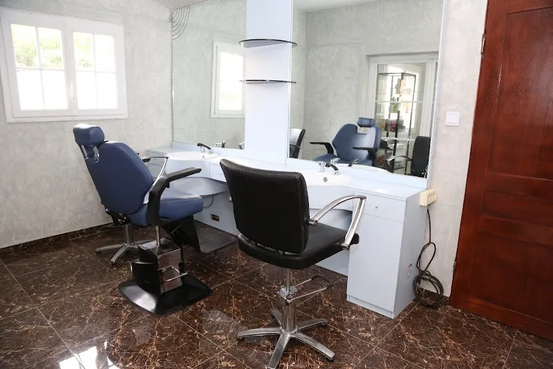 ZST BEAUTY CENTER