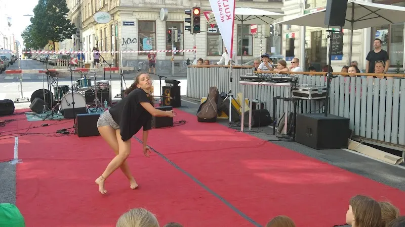 arriOla tanzstudio