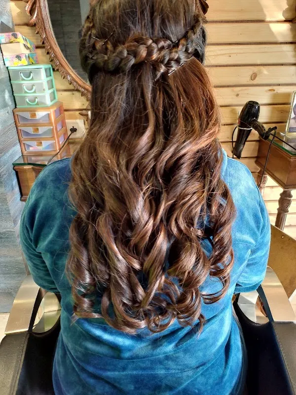 Hair n Shanti