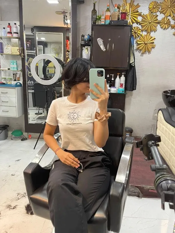 BARBER UNISEX SALON