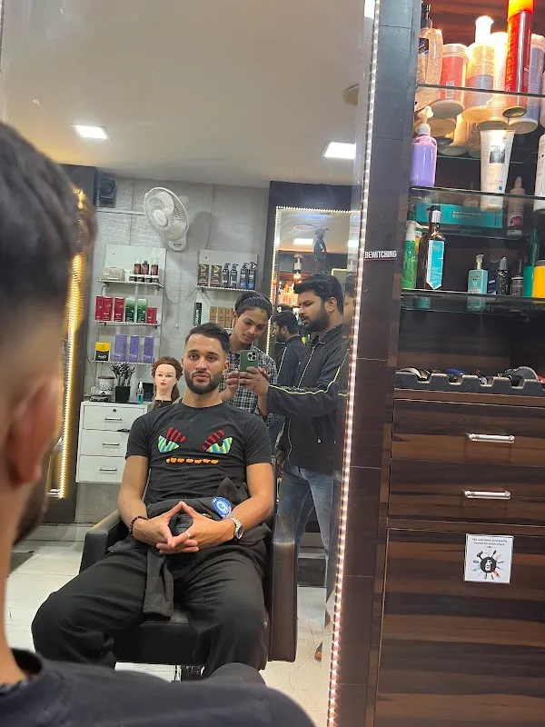 BARBER UNISEX SALON