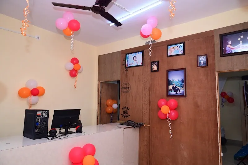 Akshay photos & Black Magic Studio