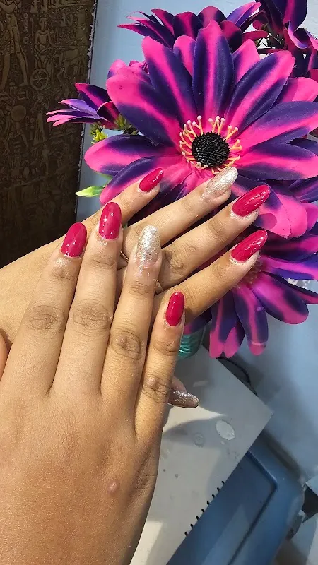 Shape - Up Hair & Beauty Studio : Best Beauty Parlour and Hair Stylist in Dunlop | Best Beauty Salon in Sinthi | Baranagar
