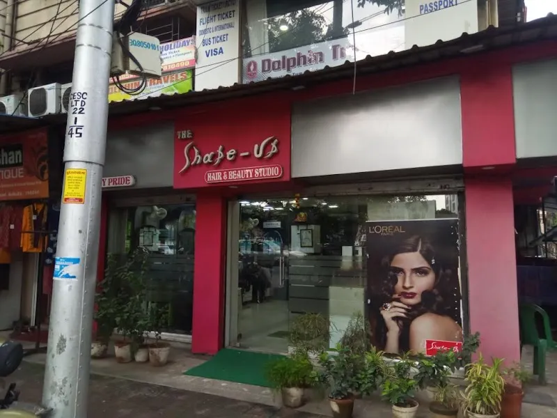 Shape - Up Hair & Beauty Studio : Best Beauty Parlour and Hair Stylist in Dunlop | Best Beauty Salon in Sinthi | Baranagar