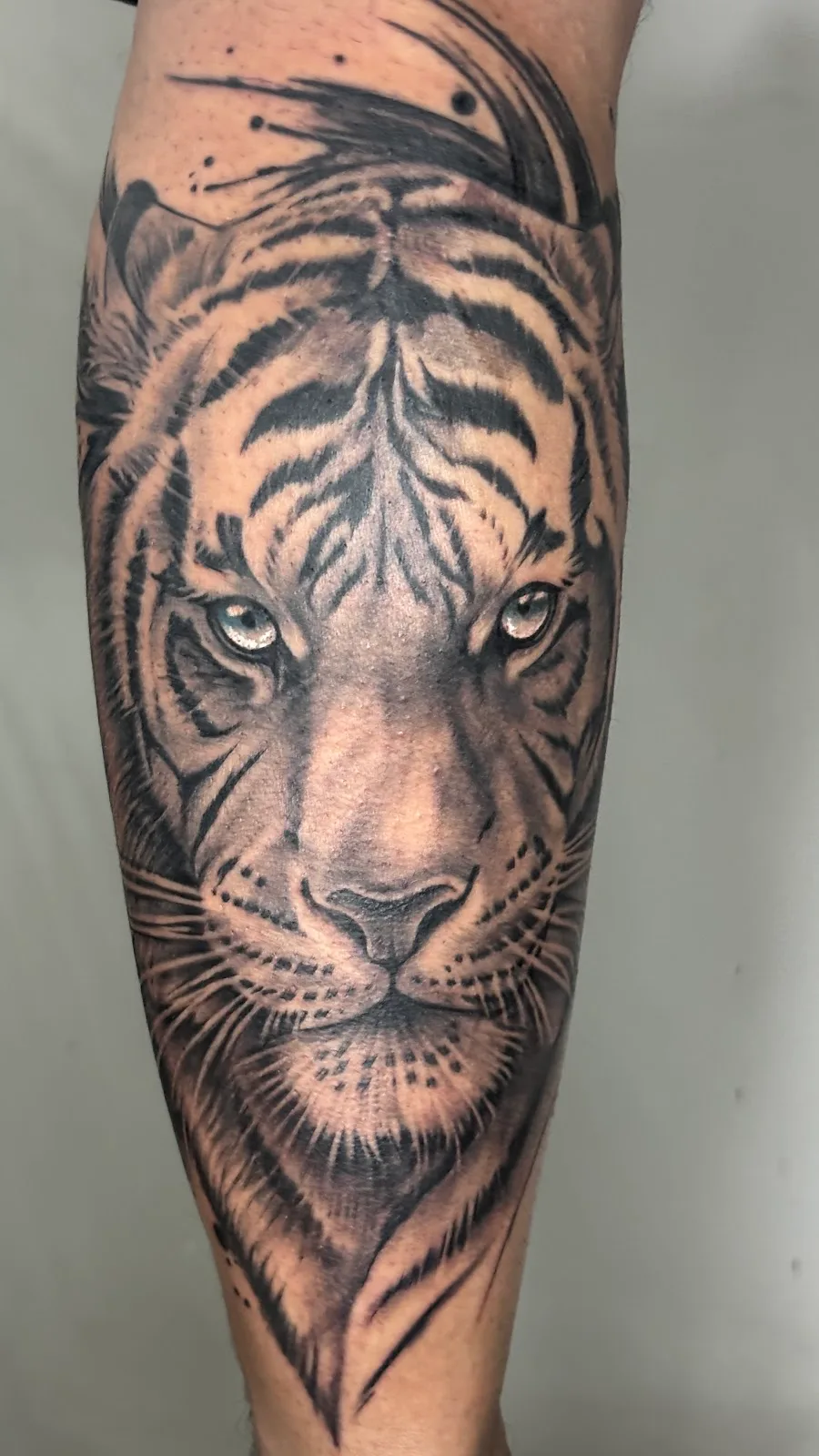 Gems Tattoo Studio / Best Portrait Tattoo studio Vadodara