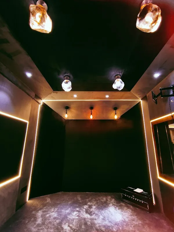 The Earnest Ones - Recording Studio | Mixing & Mastering AnubhavMixin