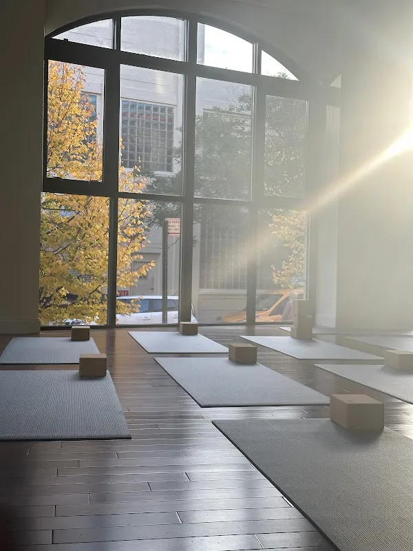 Yoga Space LIC
