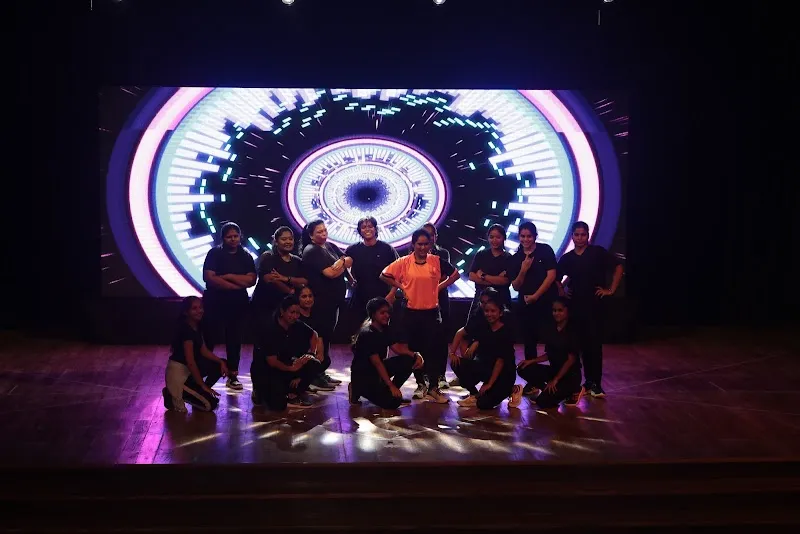 VJ's Dance & Art Studio