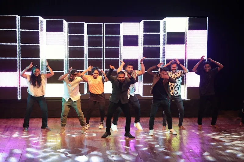 VJ's Dance & Art Studio
