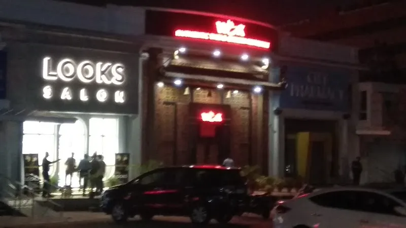 Looks Hair and Beauty Salon