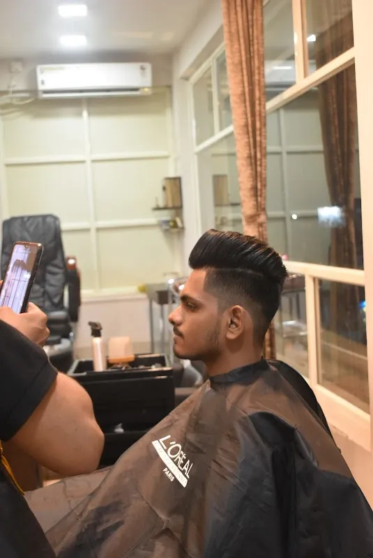 Looks Hair and Beauty Salon